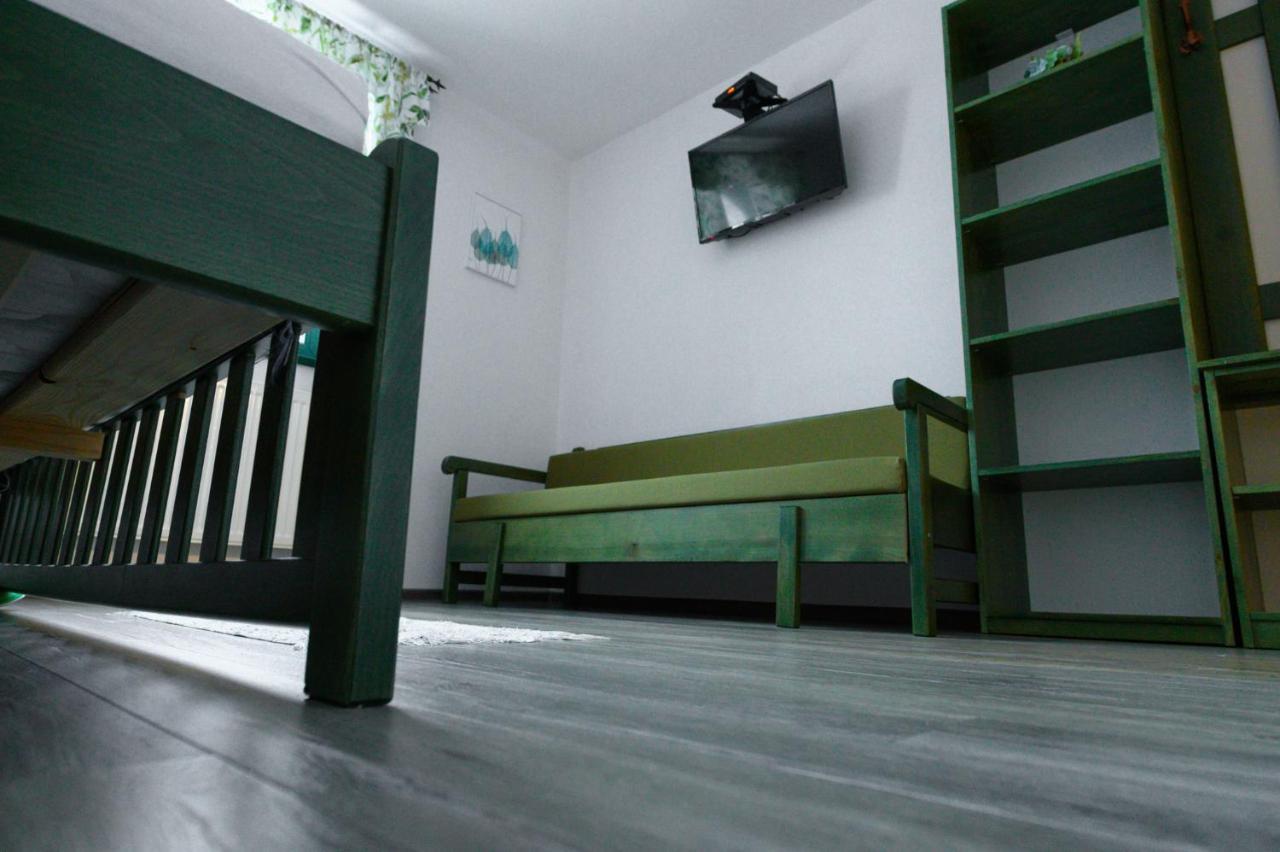 Bed and Breakfast Kadarhaz Vlahita Zewnętrze zdjęcie