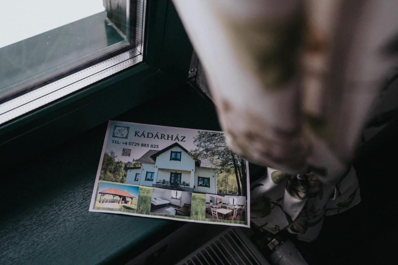 Bed and Breakfast Kadarhaz Vlahita Zewnętrze zdjęcie