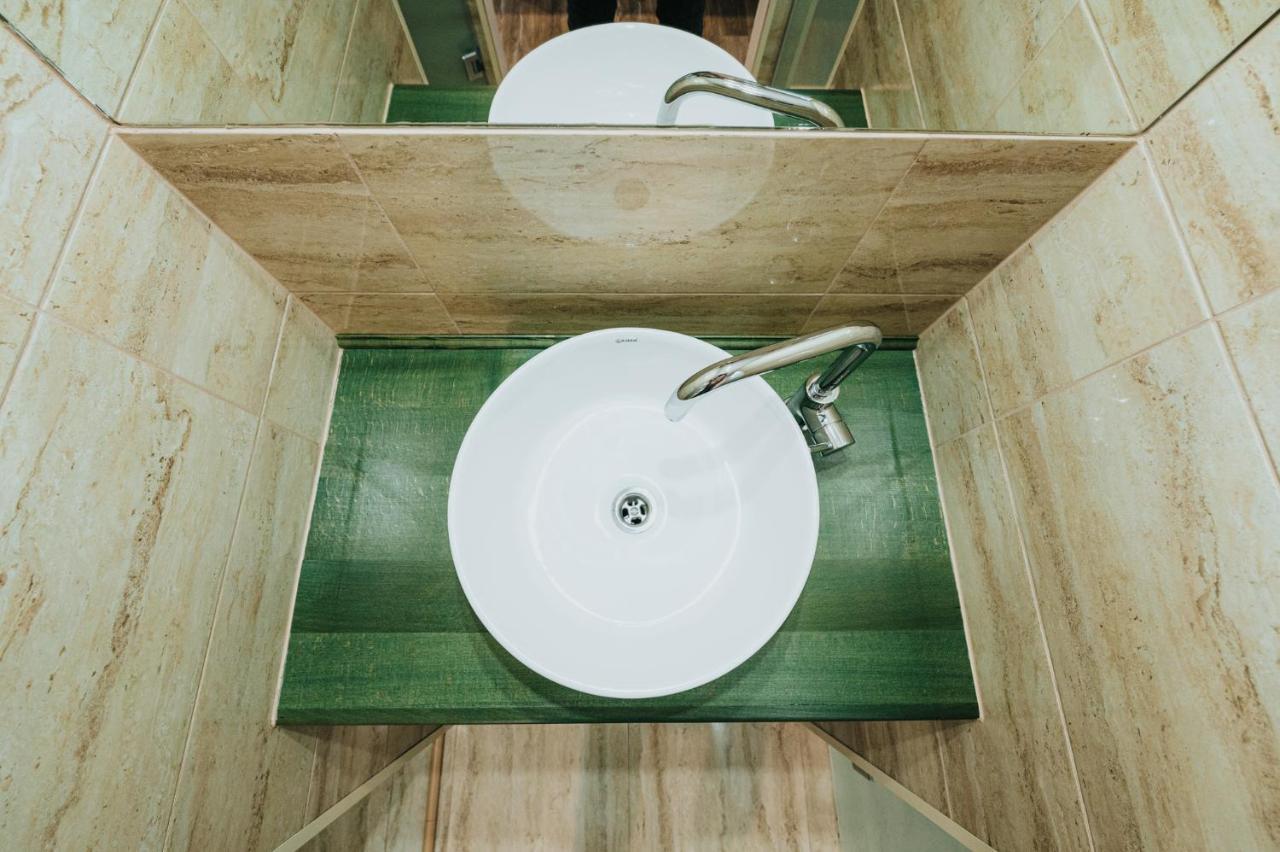 Bed and Breakfast Kadarhaz Vlahita Zewnętrze zdjęcie